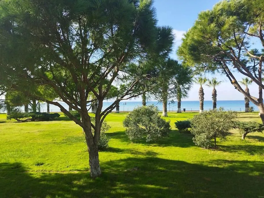 Kusadasi Beachfront Flat Διαμέρισμα