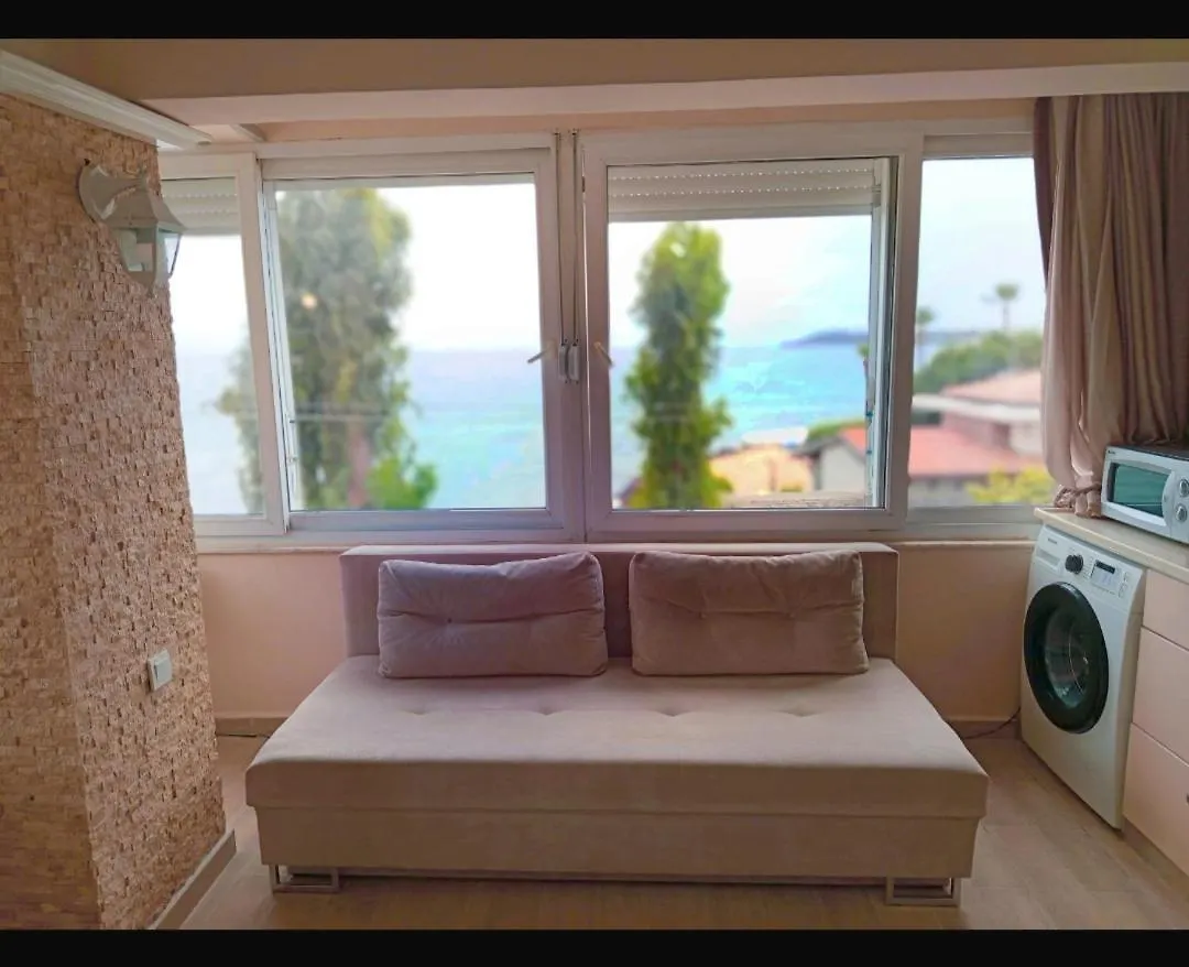 Kusadasi Beachfront Flat 0*,  Τουρκία